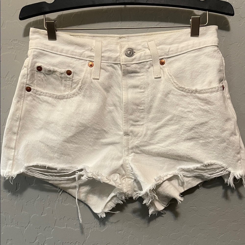 Levi’s 501 White High-Rise Distressed Denim Shorts Sz 25